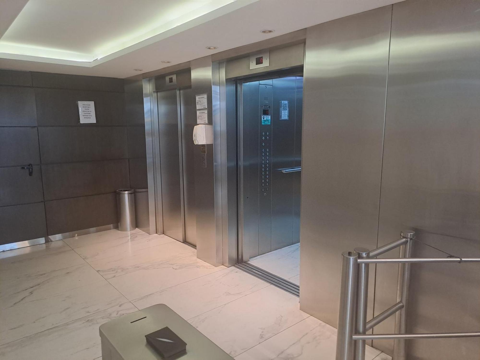 Belgrano Amplio Estudio Luminoso, Cochera, Wifi, Cerca Subte, 309 Apartamento *